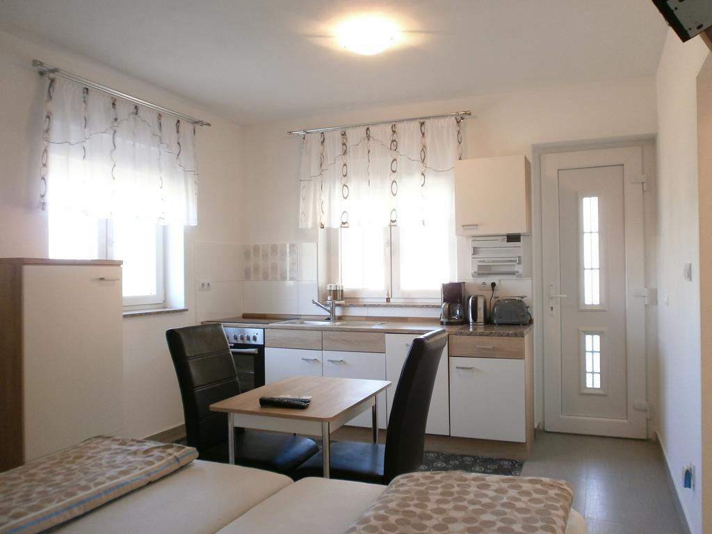 Apartments Bora Ližnjan 객실 사진